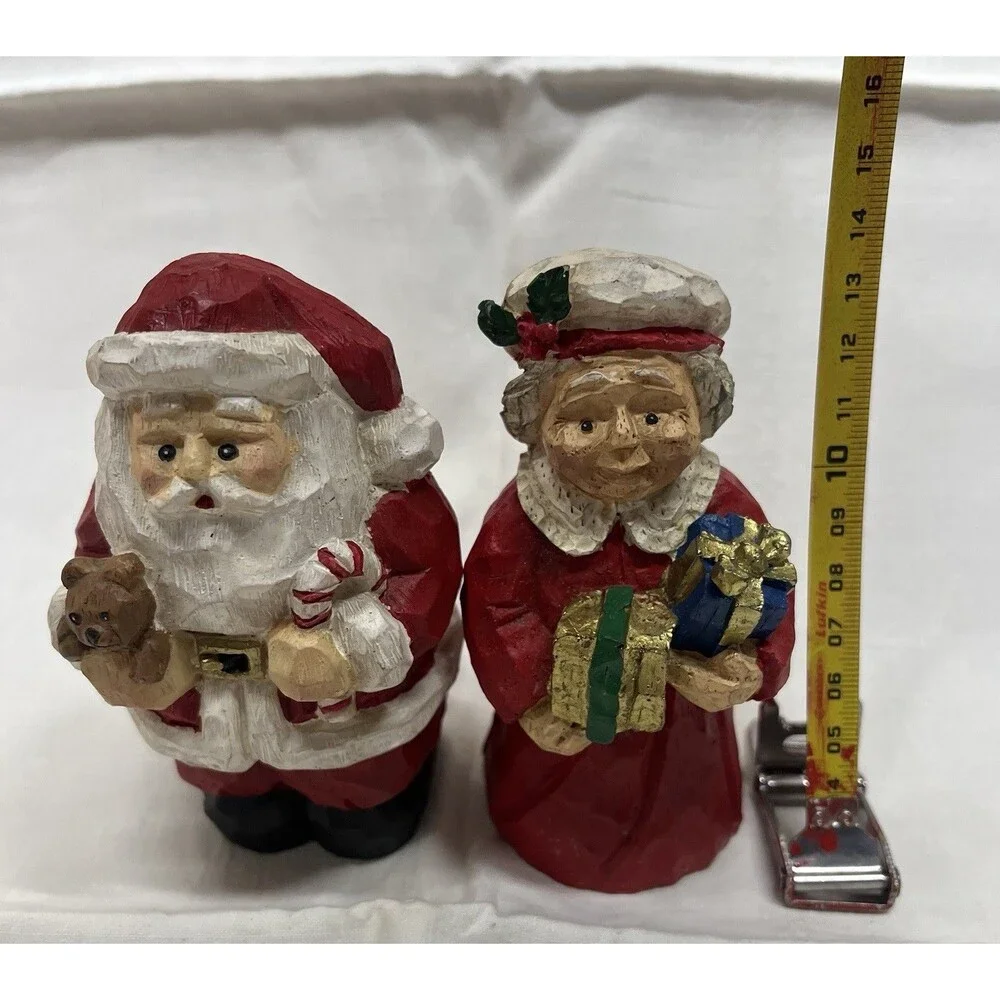 Vintage Santa & Mrs Claus Figurine Christmas Holiday Decoration 4.5